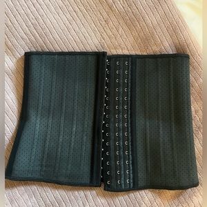 Breathable corset waist trainer